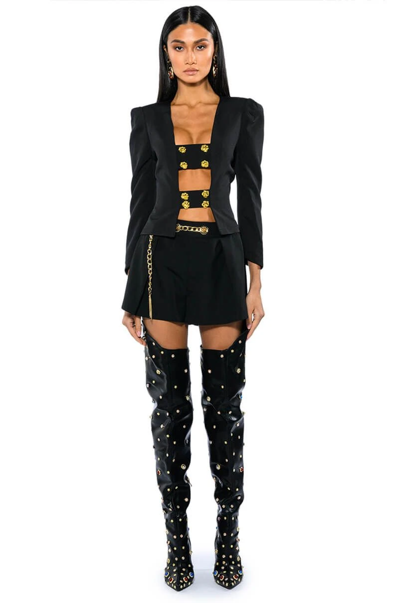 BETTER DAYS FLOUNCE SHORT WITH CHAIN BELT - Image 4