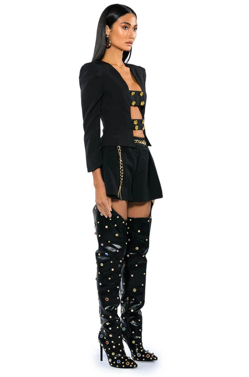 BETTER DAYS FLOUNCE SHORT WITH CHAIN BELT - Image 5