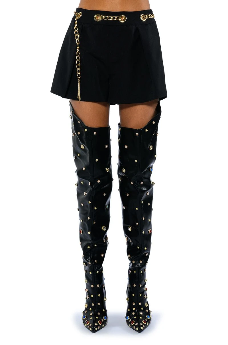 BETTER DAYS FLOUNCE SHORT WITH CHAIN BELT - Image 7