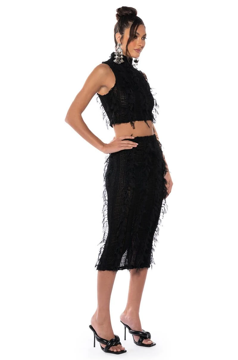 ITS A WRAP MACRAME MESH SLEEVELESS MOCK NECK TOP - Image 4